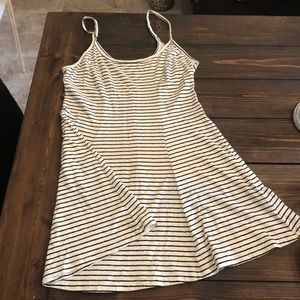 Billabong Jrs Dress NWOT size Medium